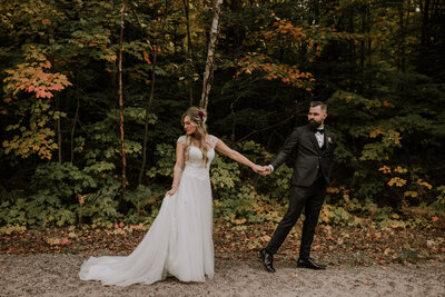 wedding couple holding hands