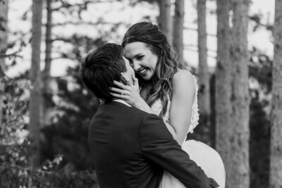 Experience the evolution of Morgan Elizabeth Photography, dedicated to immortalizing love stories through enchanting weddings and elopements in Duluth, MN, positioning us as the leading wedding photographers in the area.