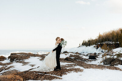 snowy engagement photos in Michigan