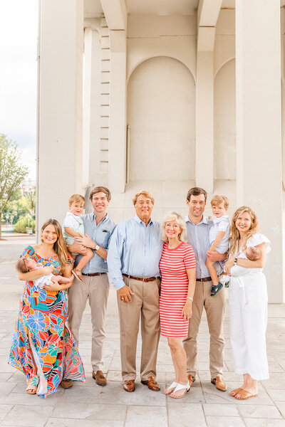 Extended family photography session in Chattanooga TN at Coolidge Park