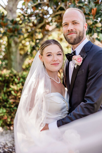 Couples elopes at the St Petersburg Women's Club with the St. Pete Elopement Package