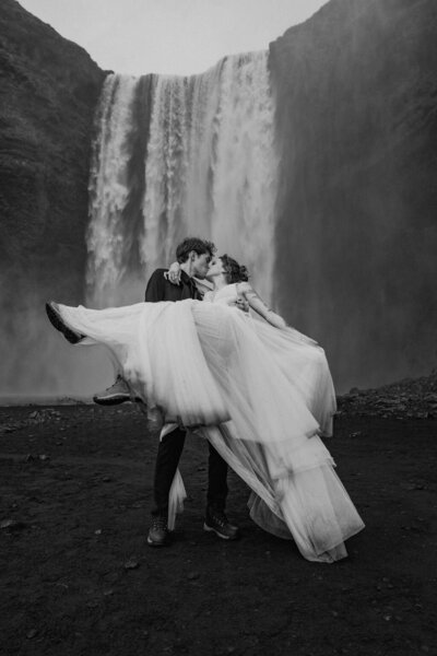 black and white at selfoss