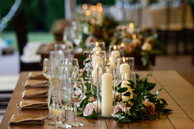 willowdale-wedding-candles-tablescape