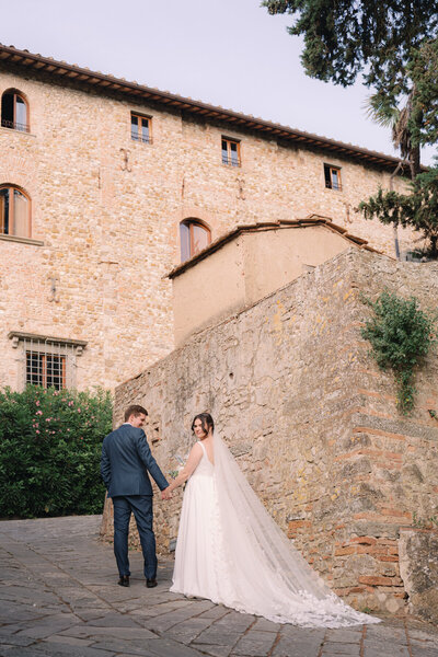 Stylish wedding reception decor and guests photographed by Honolulu wedding photographer
