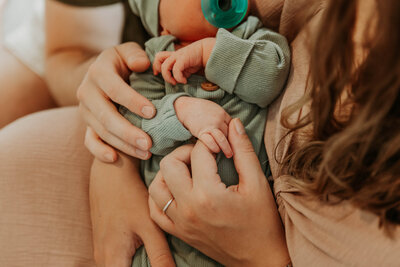 in home newborn session , kattie jackson photography 