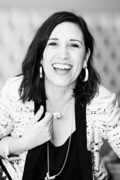 Say goodbye to generic messaging. Sam Claire offers voice-aligned, strategic copywriting,  messaging & communication for service-based brands who want to sound like themselves and connect with the right clients.