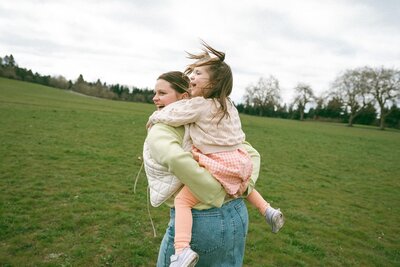 family photos at discovery park