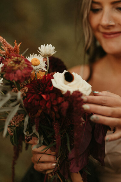 ZoeyLynn Photography specializes in candid, storytelling elopements in stunning locations such as Jamaica, Hawaii, the Oregon Coast, Columbia River Gorge, and across the West Coast. Capturing authentic moments in breathtaking landscapes, I document your love story wherever your adventure takes you.