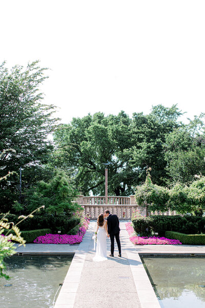 Gena & Matt's Wedding at the Dallas Arboretum | Dallas Wedding Photographer | Sami Kathryn Photography-3