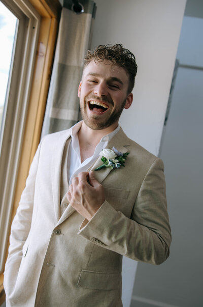 Gabby Rhodes is a wedding photographer based in Northern Colorado