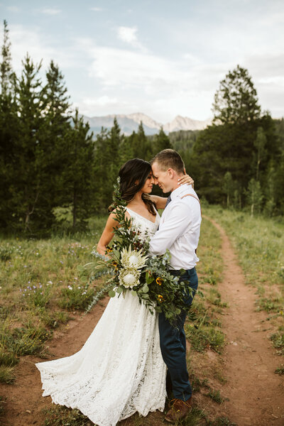 couple-eloping-on-a-mountain-colorado-elopement-photographer