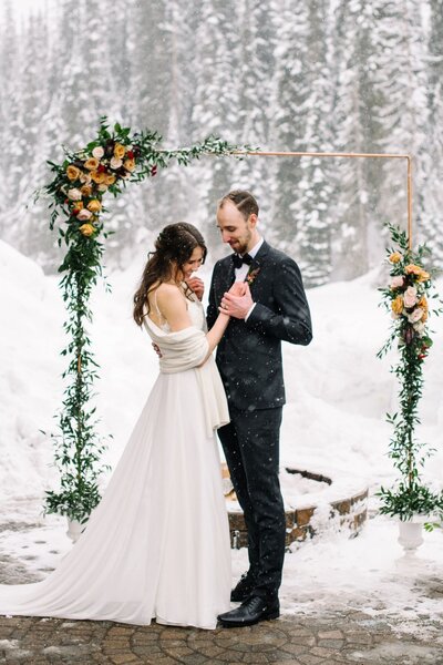 Bright and modern snowy winter wedding at Emerald Lake Lodge, Emerald Lake Lodge, rustic and classic Field, British Columbia wedding venue, featured on the Brontë Bride Blog.
