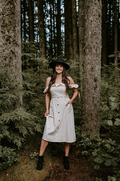 The floral designer for wedding elopements in BC