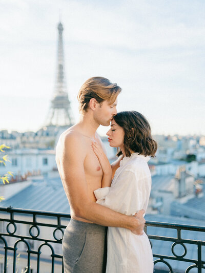 Paris photo session with breathtaking view  if Eiffel Tower