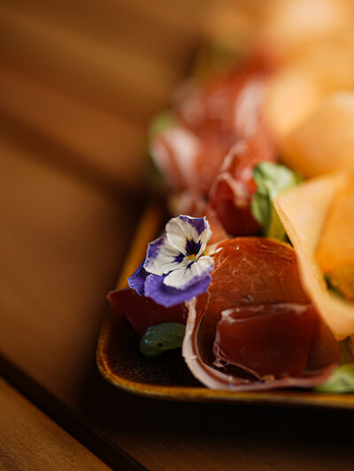 restaurant tapas melon et jambon cru