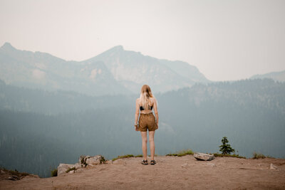 hiking at mt rainier national park