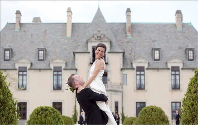 New York Wedding Photographer.  Oheka Castle Long Island.