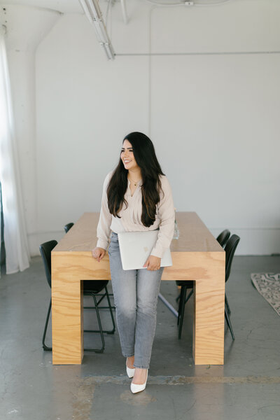 Bilingual Latina Event Planner-Los Angeles