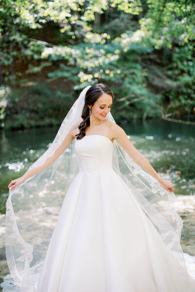Swann Lake Stables Wedding in Birmingham by Maddie Moore Photography