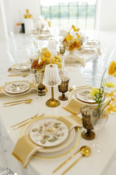 Gold and yellow wedding tablescape
