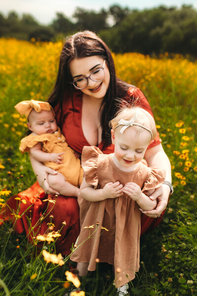 Mommy and me of mom with her two daughters in Baton Rouge