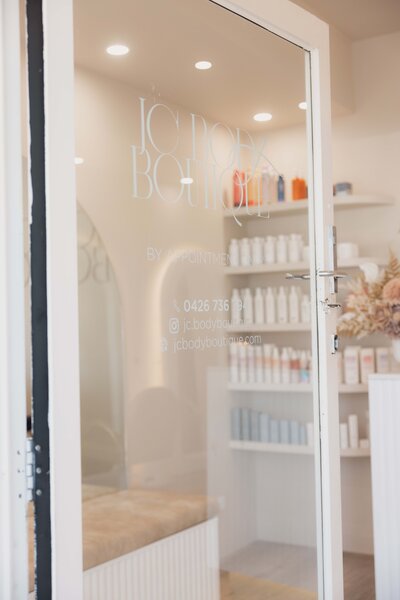 Each client receives our full care and attention as we transform the face, skin, body and beauty routine with a range of luxurious services.