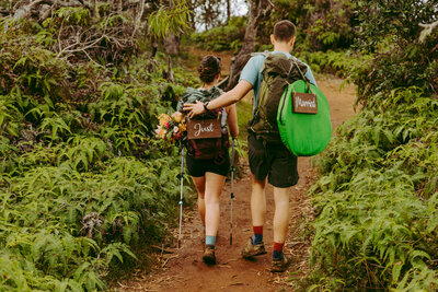 Hawaii hiking elopement