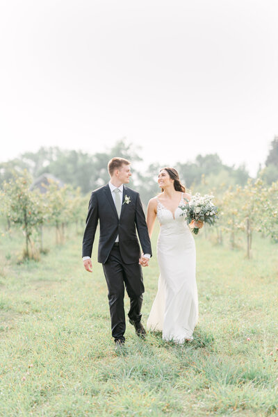 Wedding -Photographer-Minneapolis-Outdoor-Wedding