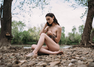 Outdoor Boudoir Session Nature
