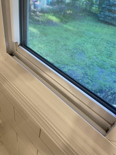 After image of cleaned and dust-free window screen
