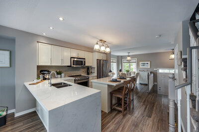9-571 Longworth kitchen (2)