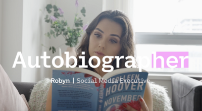 Personal trainers high-fiving