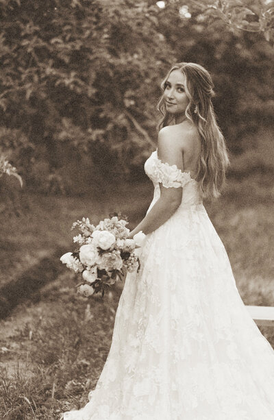 Garden-inspired bridal bouquet by My Beloved Floral in Treasure Valley, Idaho
