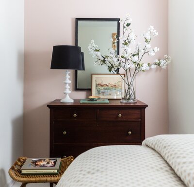 Four poster bed