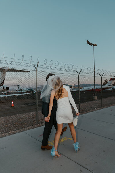 WestAvenuePhotography_LasVegasPhotographer_Elopement_LittleWhiteChapel-77