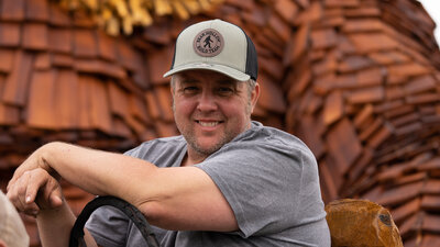 Bubba Daniel of Bear Hollow Wood Carvers