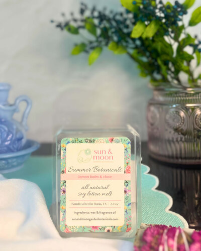 sun-and-moon-garden-botanicals-summer-lemon-balm-wax-melts