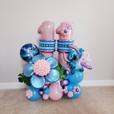 Premium balloon star and purple flower installations crafted for girls. The magic of our expert artist as she transform events into unforgettable experiences.