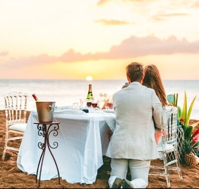proposition de mariage engagement beach wedding planner honeymoon caribbean destination wedding
