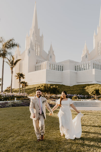 Wedding Photos at the mormon temple in San Diego