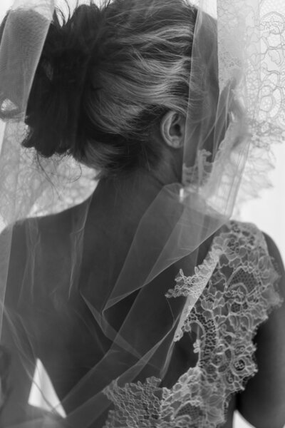 Wedding bridal empowerment nude at the studioChampagne-wedding