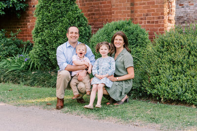 Marietta Family Photographer, Lindsey Powell Photography captures families at locations in Atlanta, Marietta, Buckhead, Vinnings, Brookahaven, East Cobb, West Cobb, Woodstock, Roswell, Kennesaw, Powder Springs, Smyrna and more!