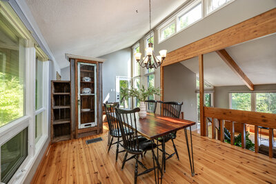 4204 Conc 8 dining room (3)