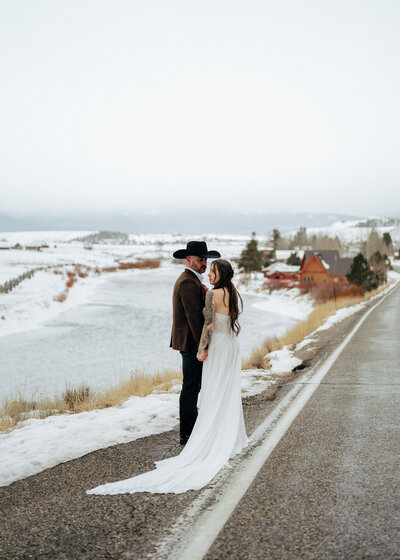 184thestorytellersweddings-portraits