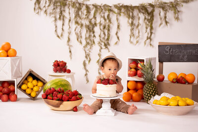 Overland-Park-Cake-Smash-Photography-18