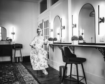 andi promo black and white-4