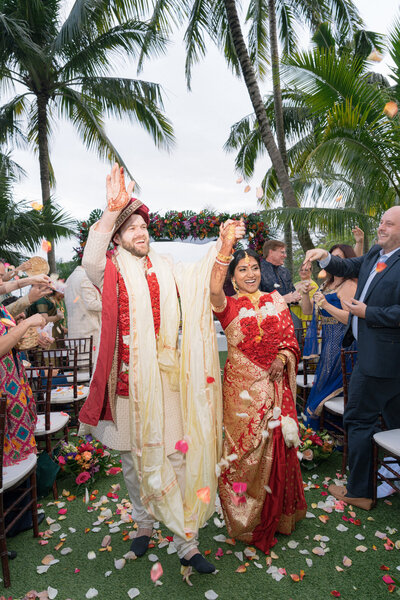 Wedding, Elopement & Couples Photographer In Oahu, Hawaii