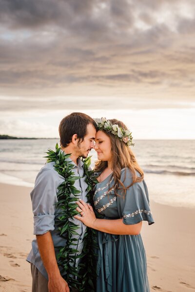 hawaii couples beach session