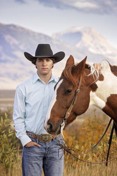 Shanna-Mae-Photography-Montana-Photographer-Highschool-Senior-Western-Horses-Boy-Ennis-Bozeman-016