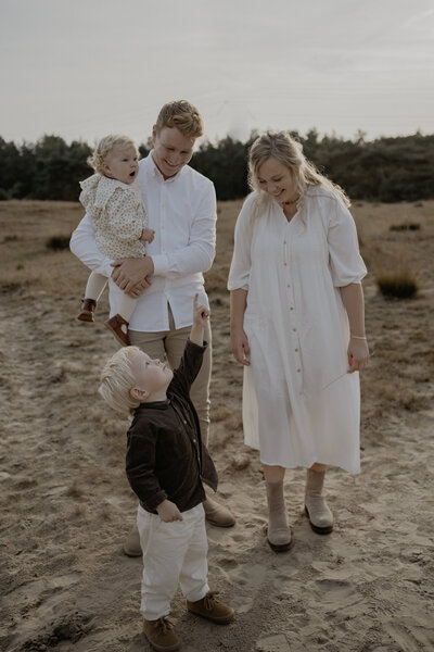 Momentjes&zo_gezinsshoot_familieshoot (1 van 1)